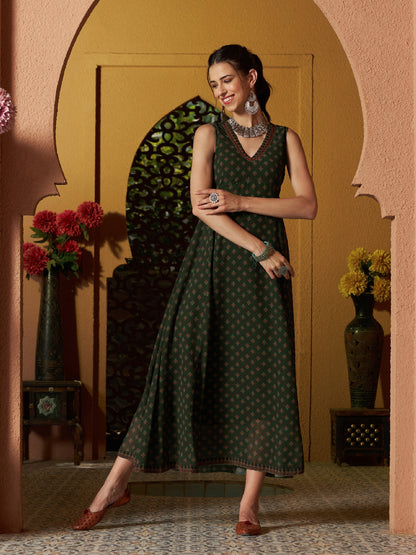 Women's Green Floral Slant Empire Seam Maxi Dress
