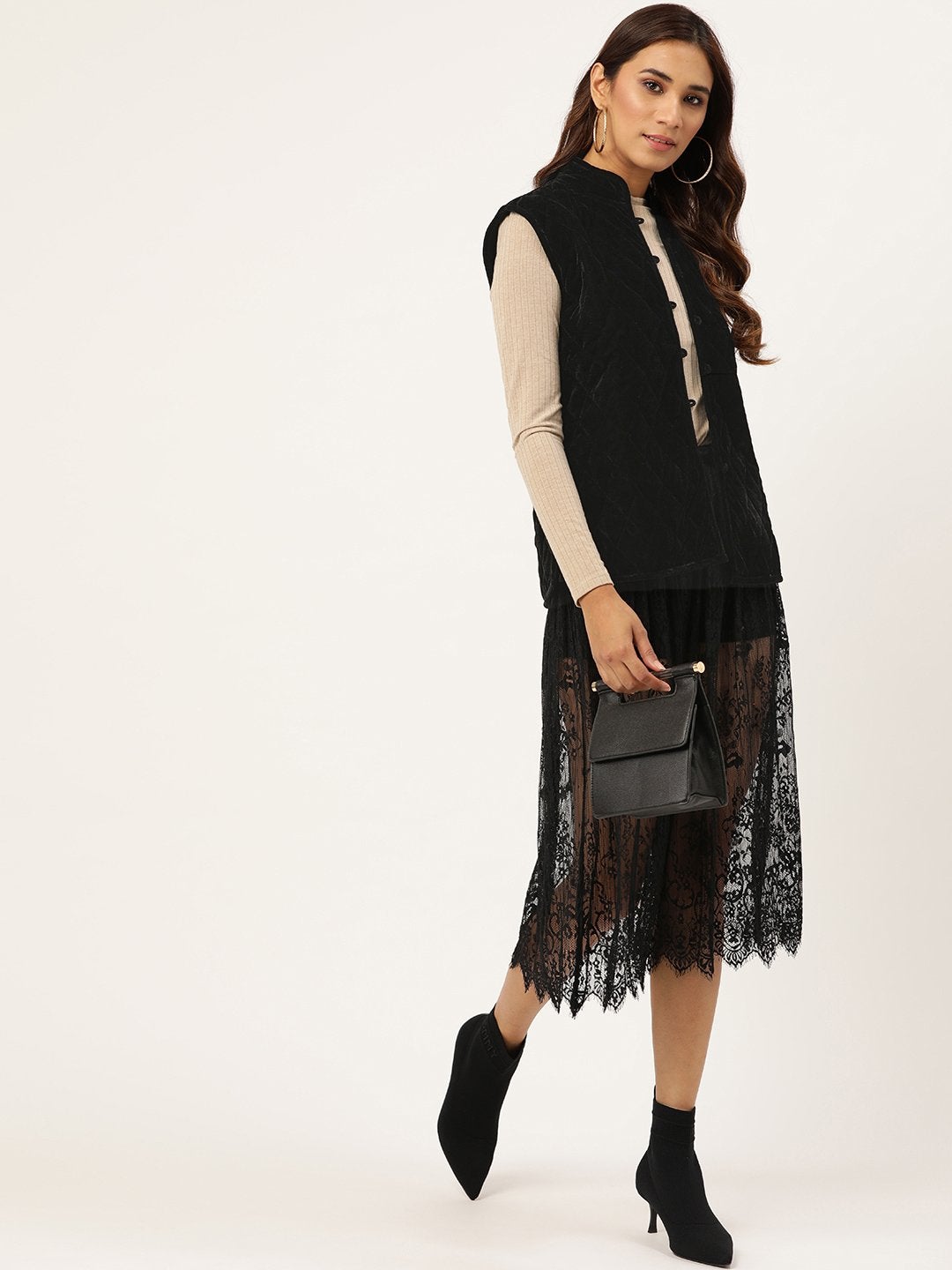 Women's Black Velvet Sleeveless Quilted Jacket
