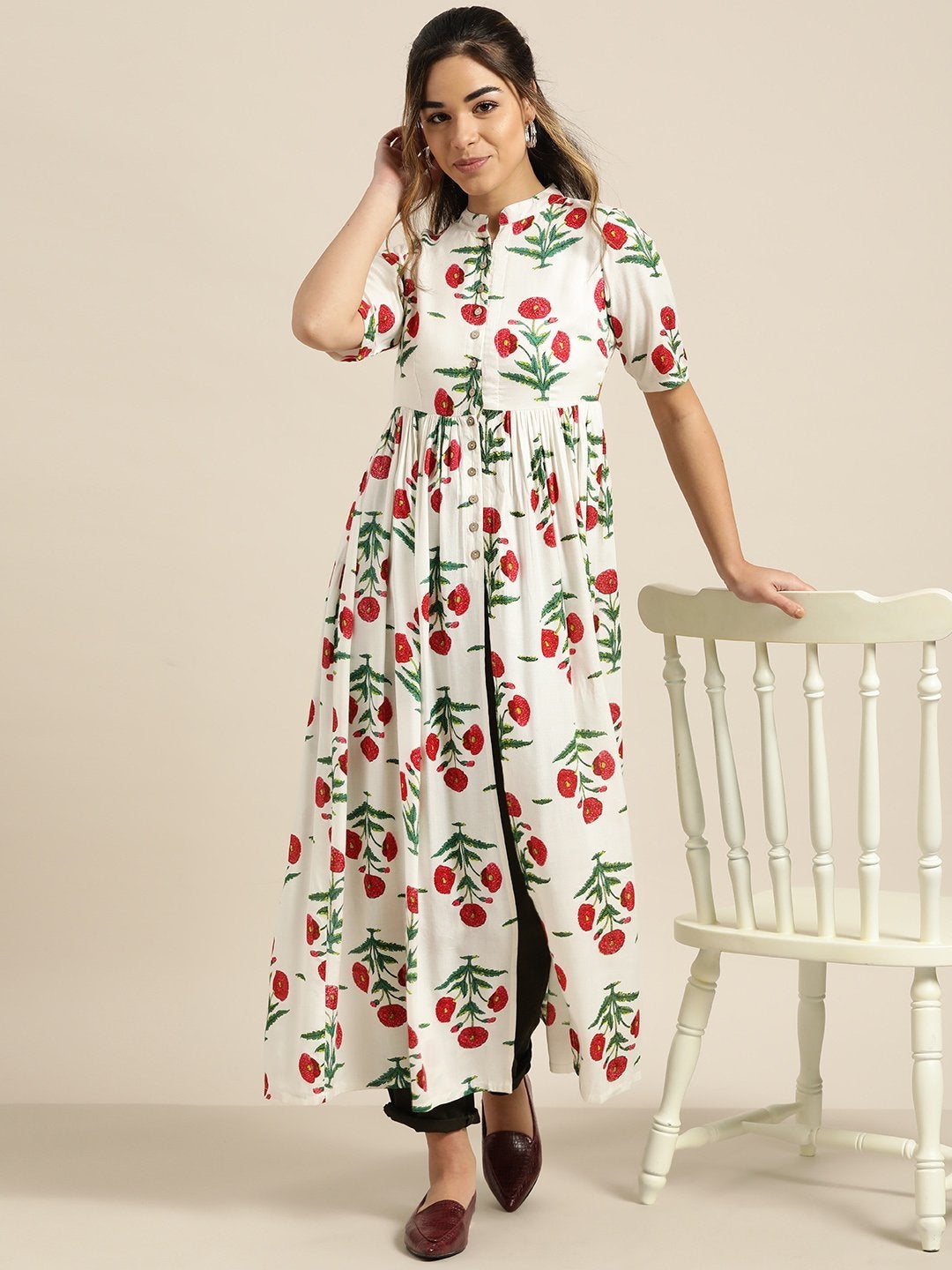 Women's White Floral Gathered Shirt Style Kurta