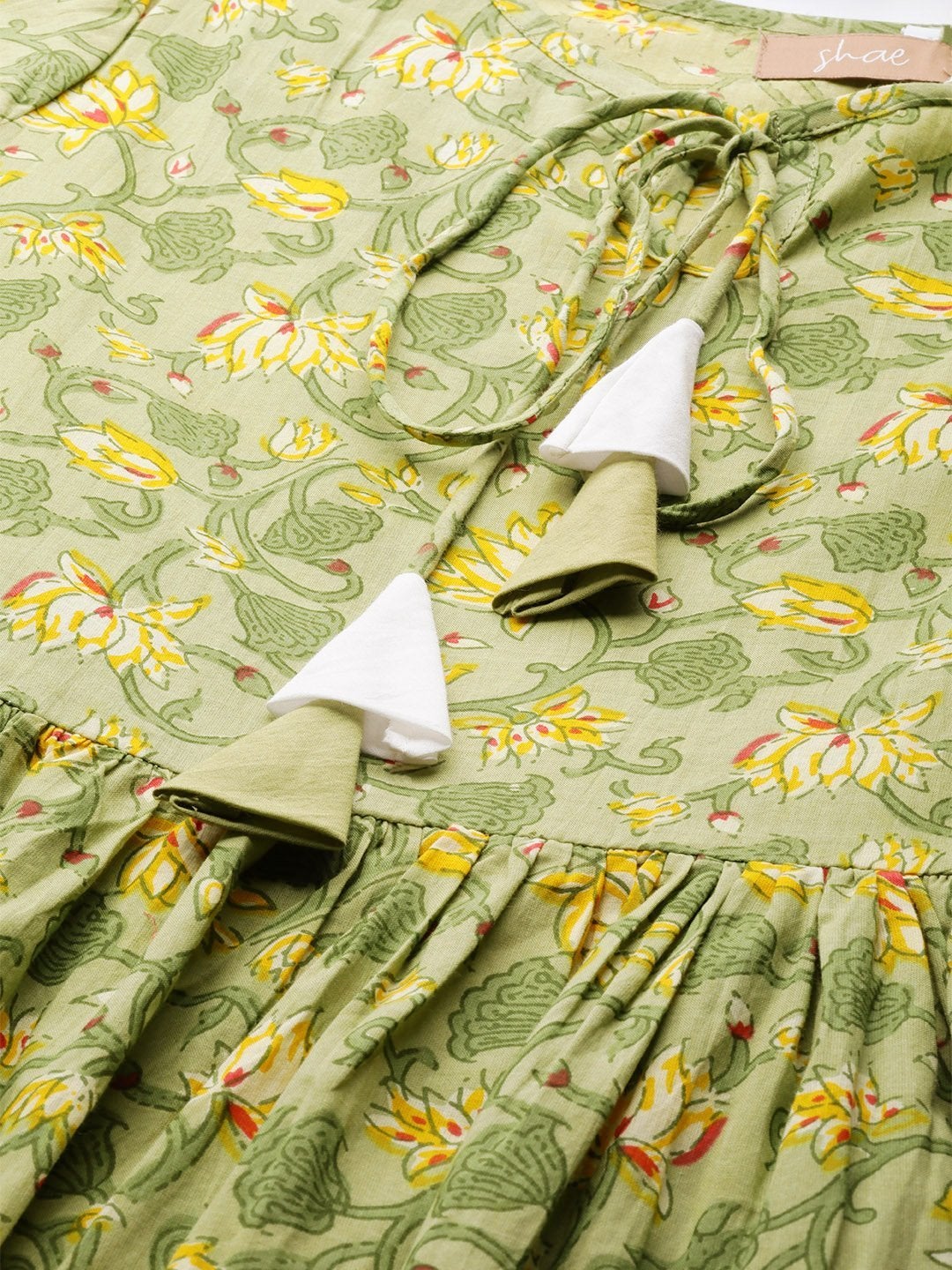Women's Green Floral Front Keyhole Gathered Kurta Dress