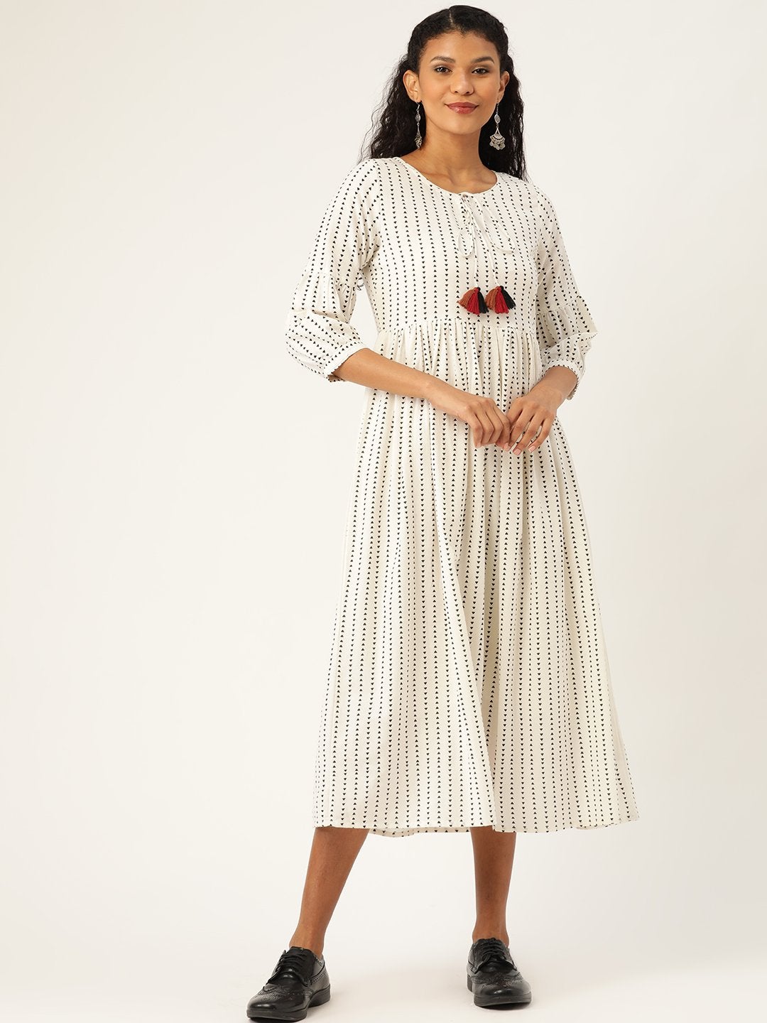 Women's Off White Geo Print Gathered Kurta Dress