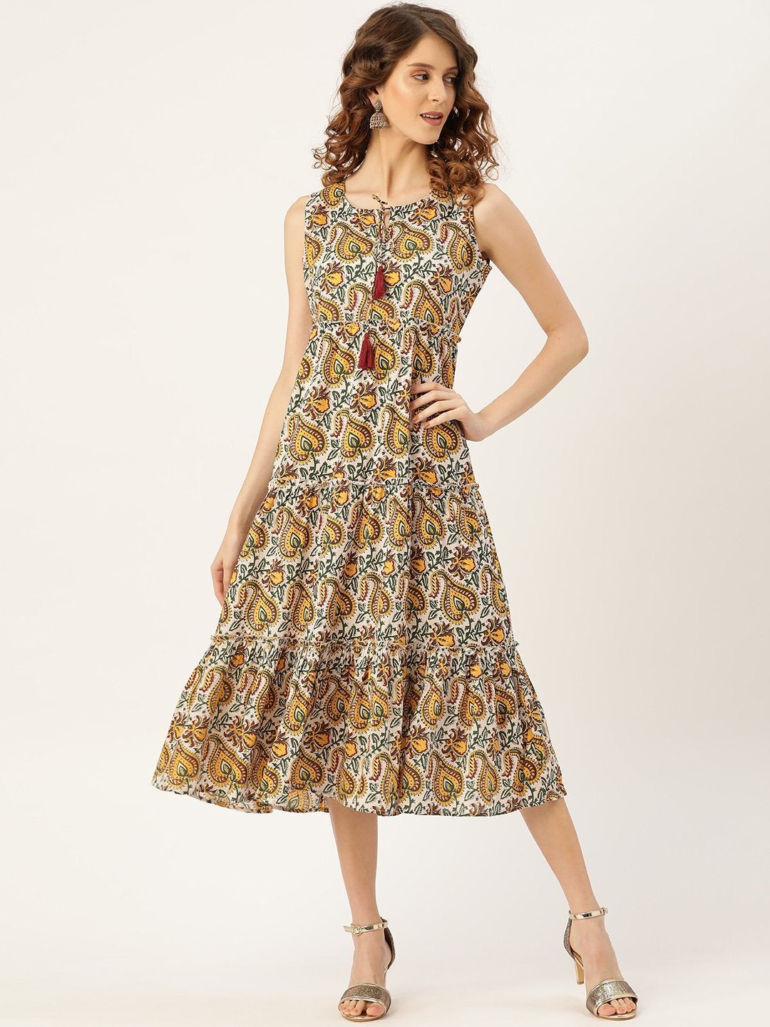 Women's White Floral Sleeveless Tiered Kurta Dress