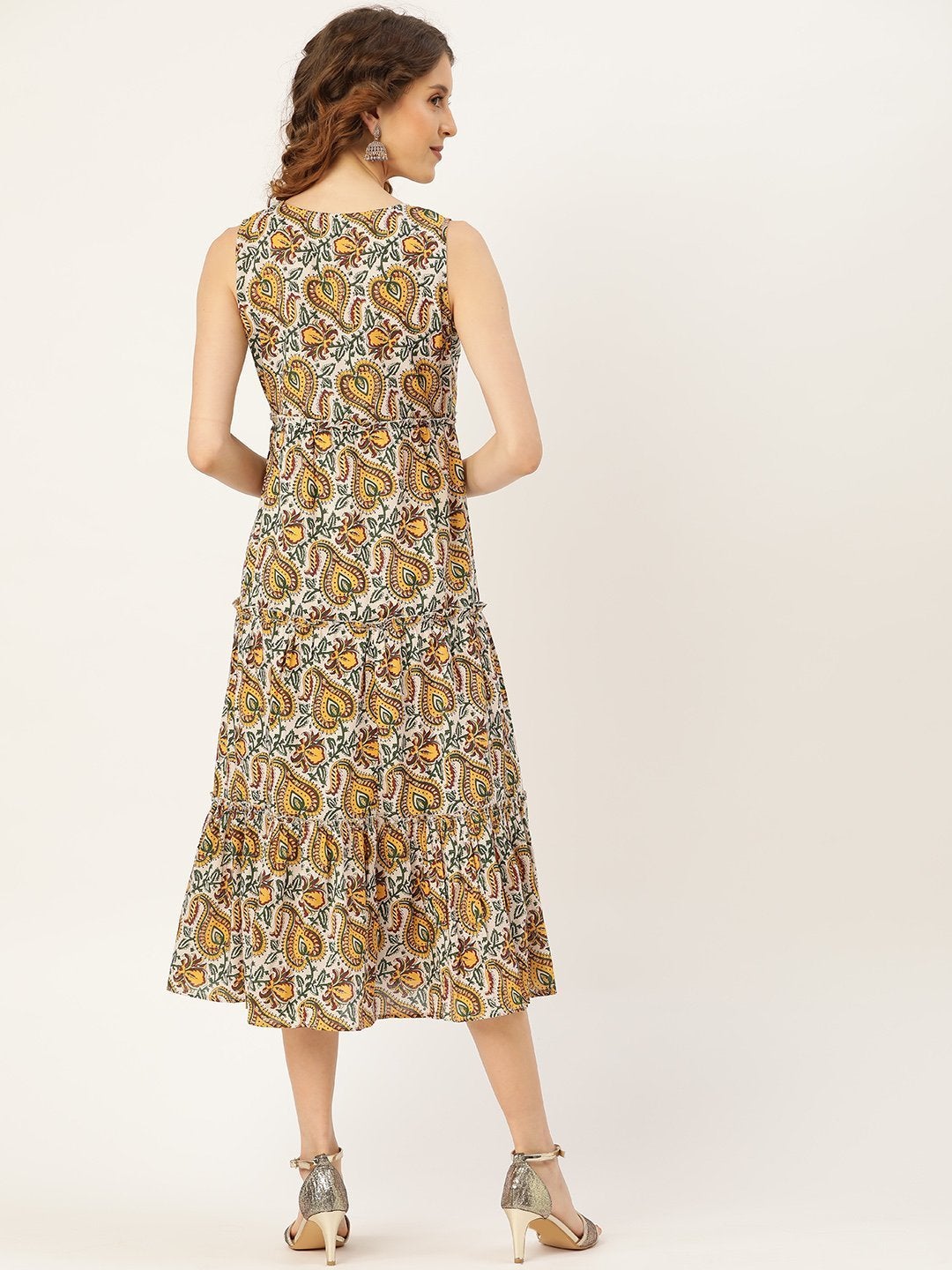 Women's White Floral Sleeveless Tiered Kurta Dress
