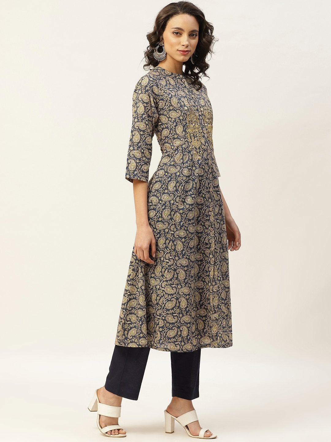 Women's Blue Paisely Zari Embroidery Front Open