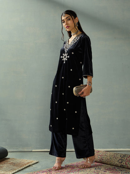 Women's Black Embroidered Kurta