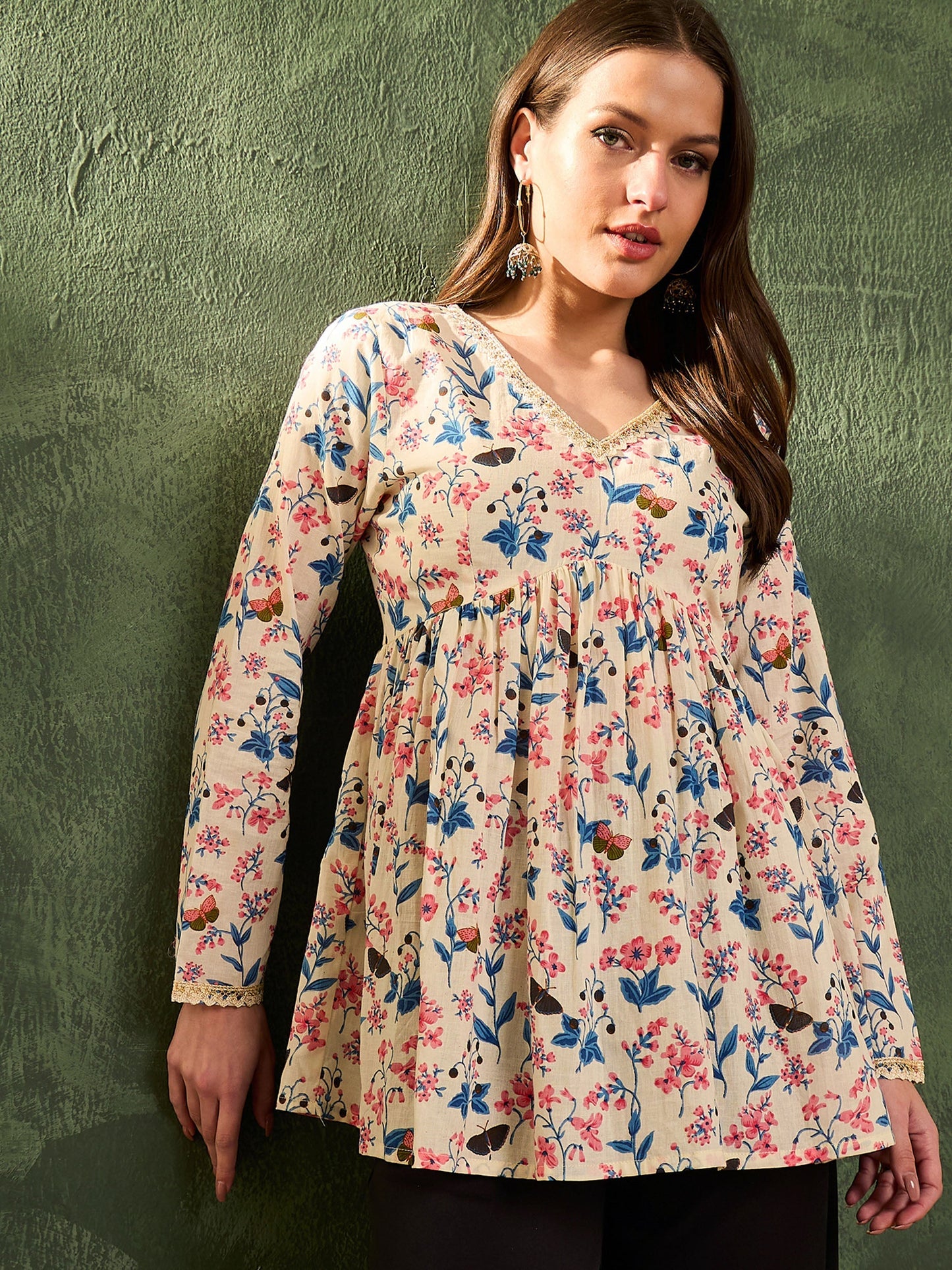Women's Off White Floral V Neck Full Sleeves Peplum Kurti