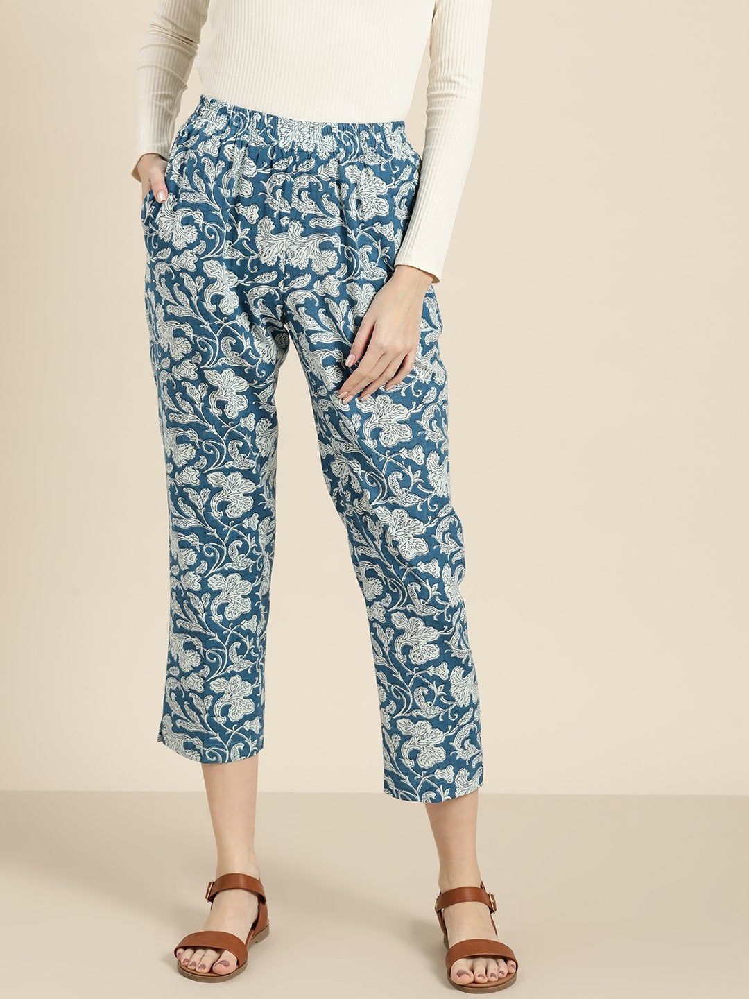 Women's Blue Floral Straight Pants