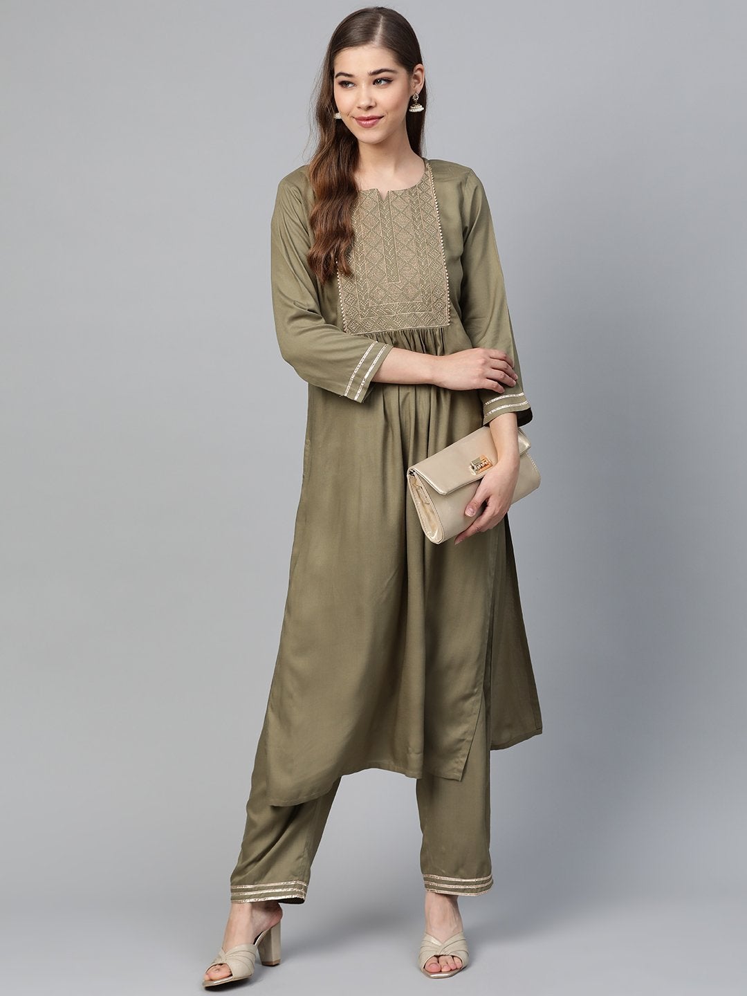 Women's Olive Lace Zari Embroidery Kurta With Olive