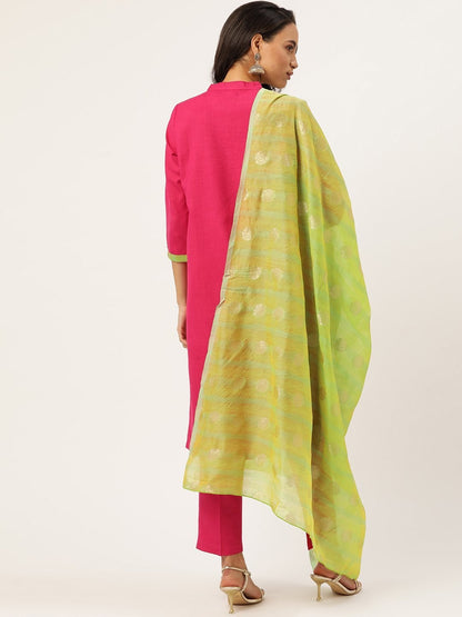 Women's Fuchsia Kurta With Pants & Green Chanderi Jacquard Du