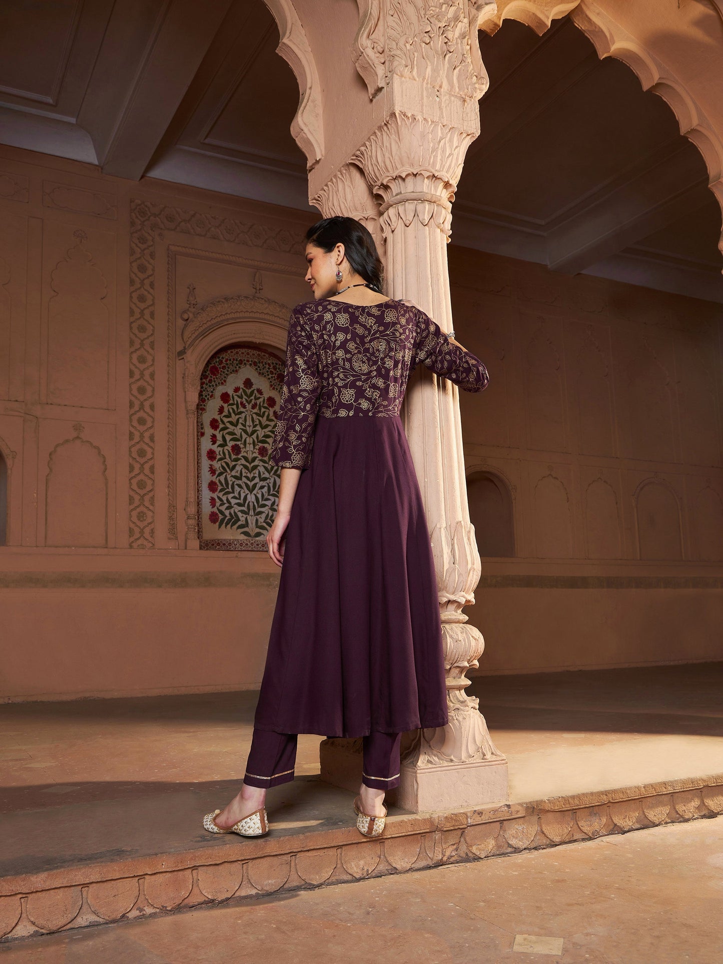 Women's Burgundy Floral Bodice Foil Anarkali Kurta With Pants