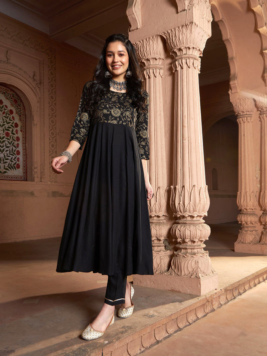 Women's Black Floral Bodice Foil Anarkali Kurta With Pants