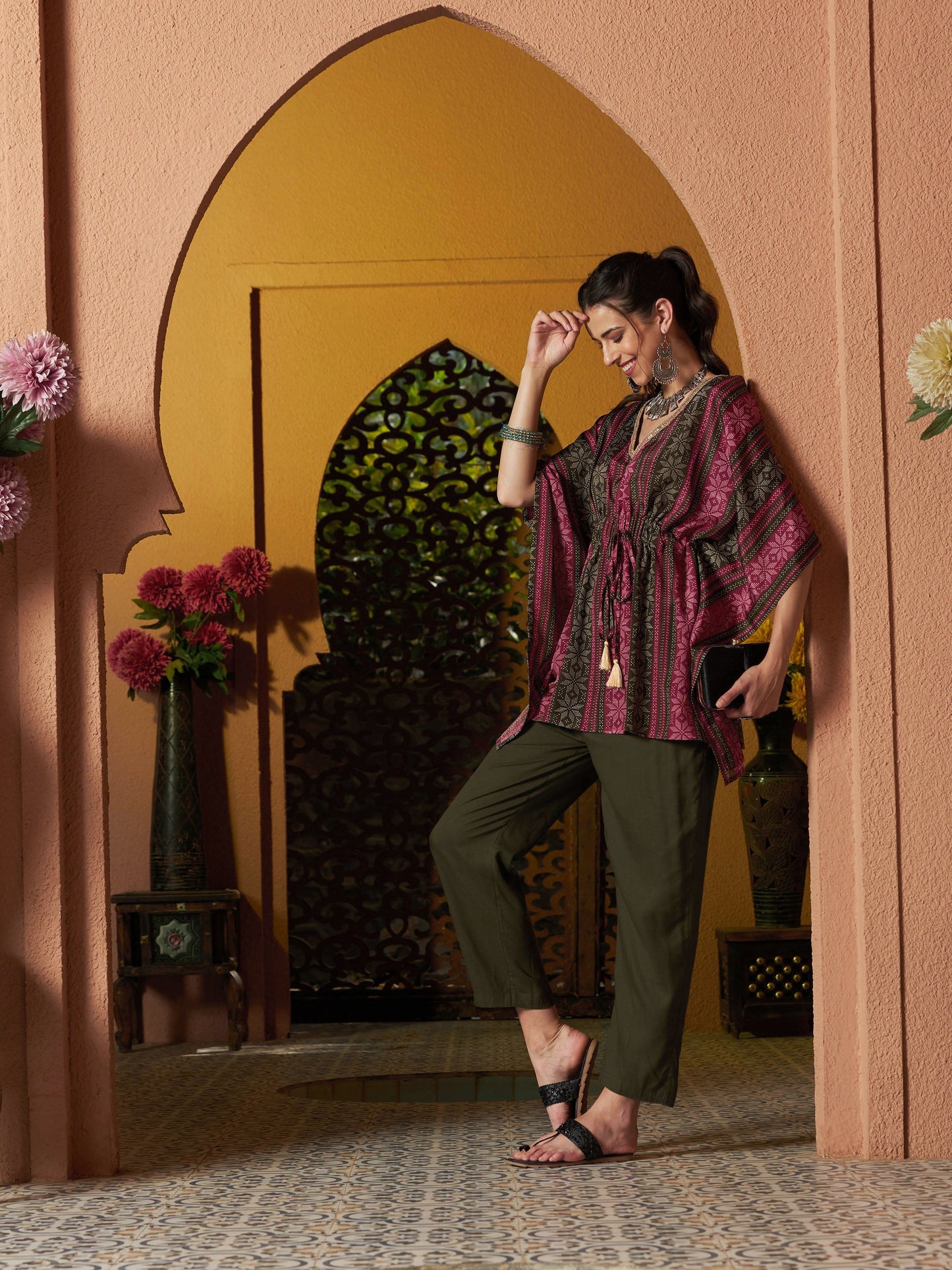 Women's Maroon Geometric Floral Short Kaftan With Pants