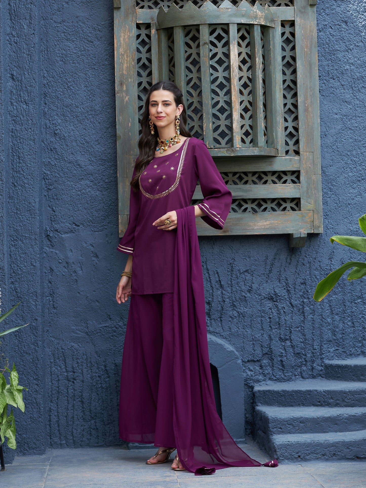 Women's Burgundy Emb Short Kurta With Palazzo And Dupatta