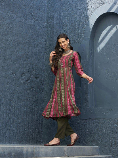 Women's Maroon Geo Floral Anarkali Kurta With Olive Pants