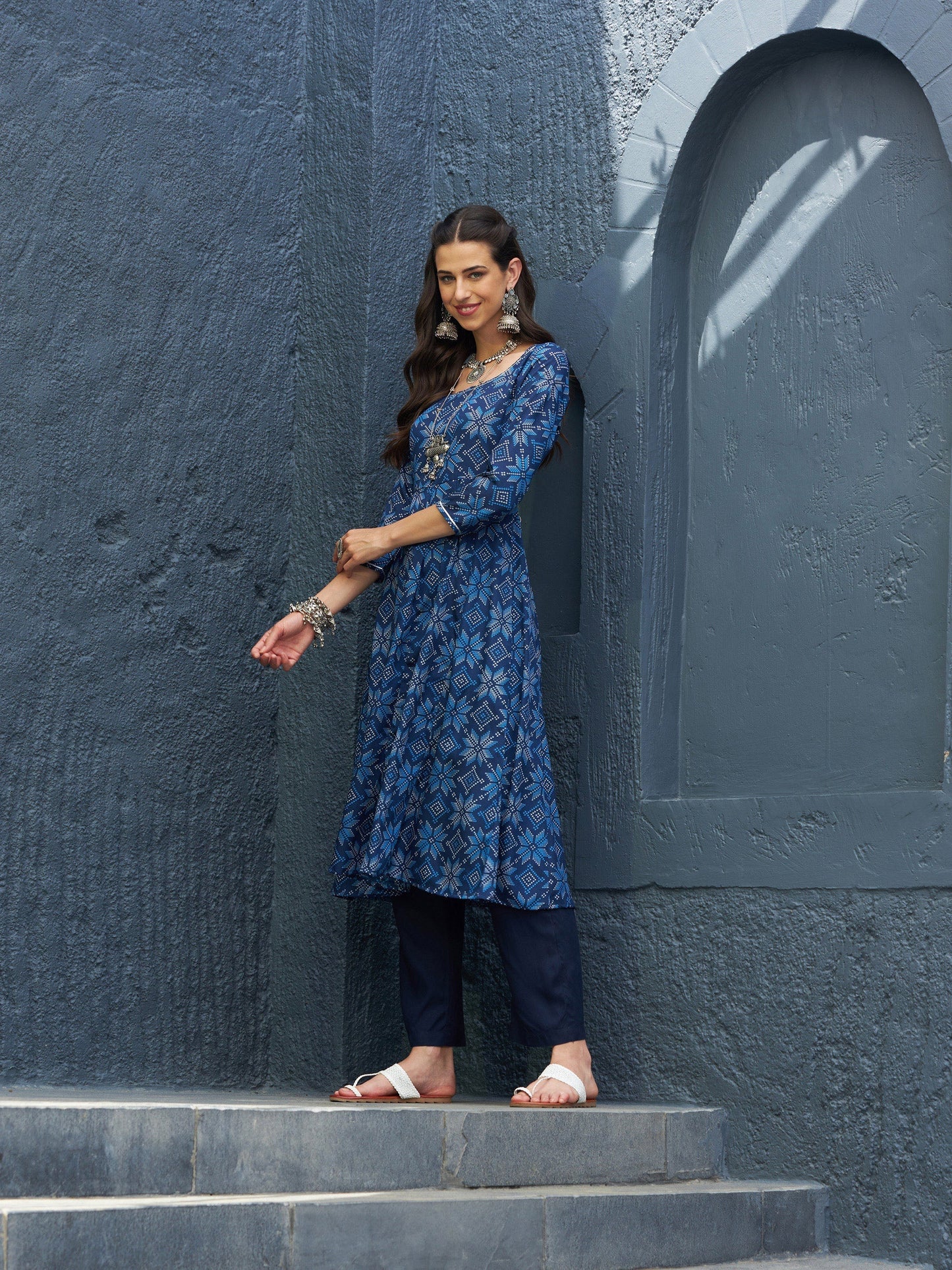 Women's Blue Floral Anarkali Kurta With Navy Pants