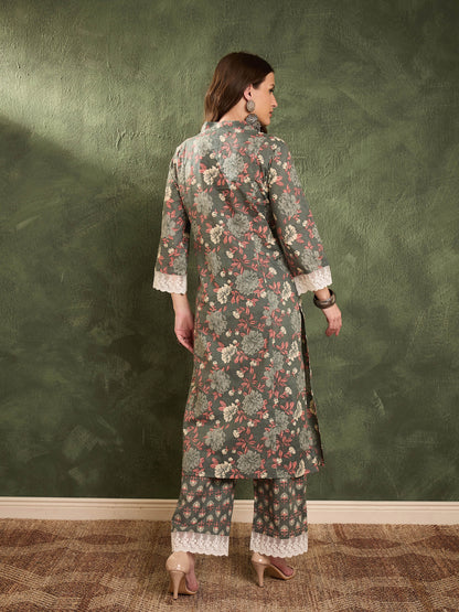 Women's Green Floral V Neck Lace kurta With Pants