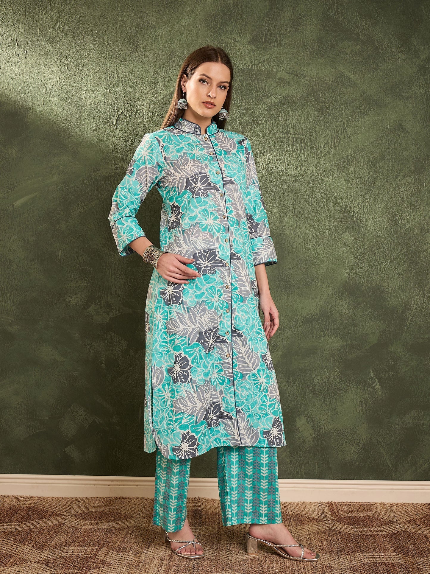 Women's Aqua Blue Floral Wood Button Kurta With Pants