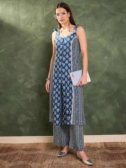 Women's Blue Floral Front Button Slit Kurta With Pants
