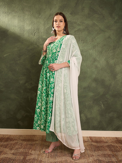 Women's Green & White Floral Gathered Kurta Set with Dupatta
