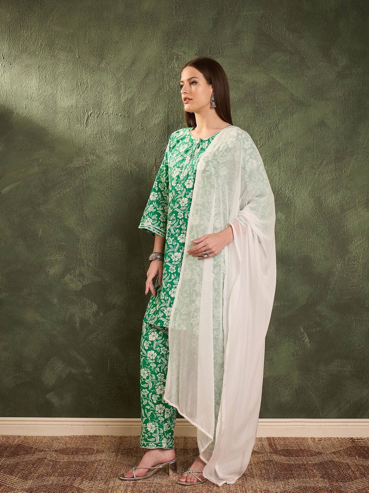 Women's Green Floral Lace Short Kurta With Salwar & Dupatta