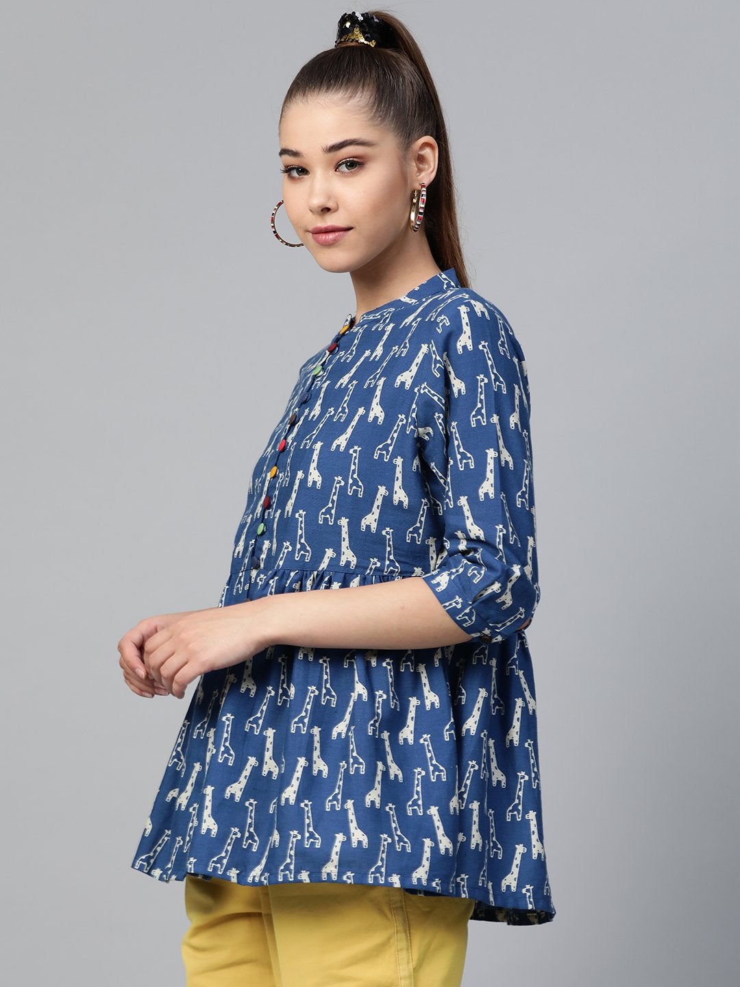 Women's Blue Giraffe Print Gathered Top