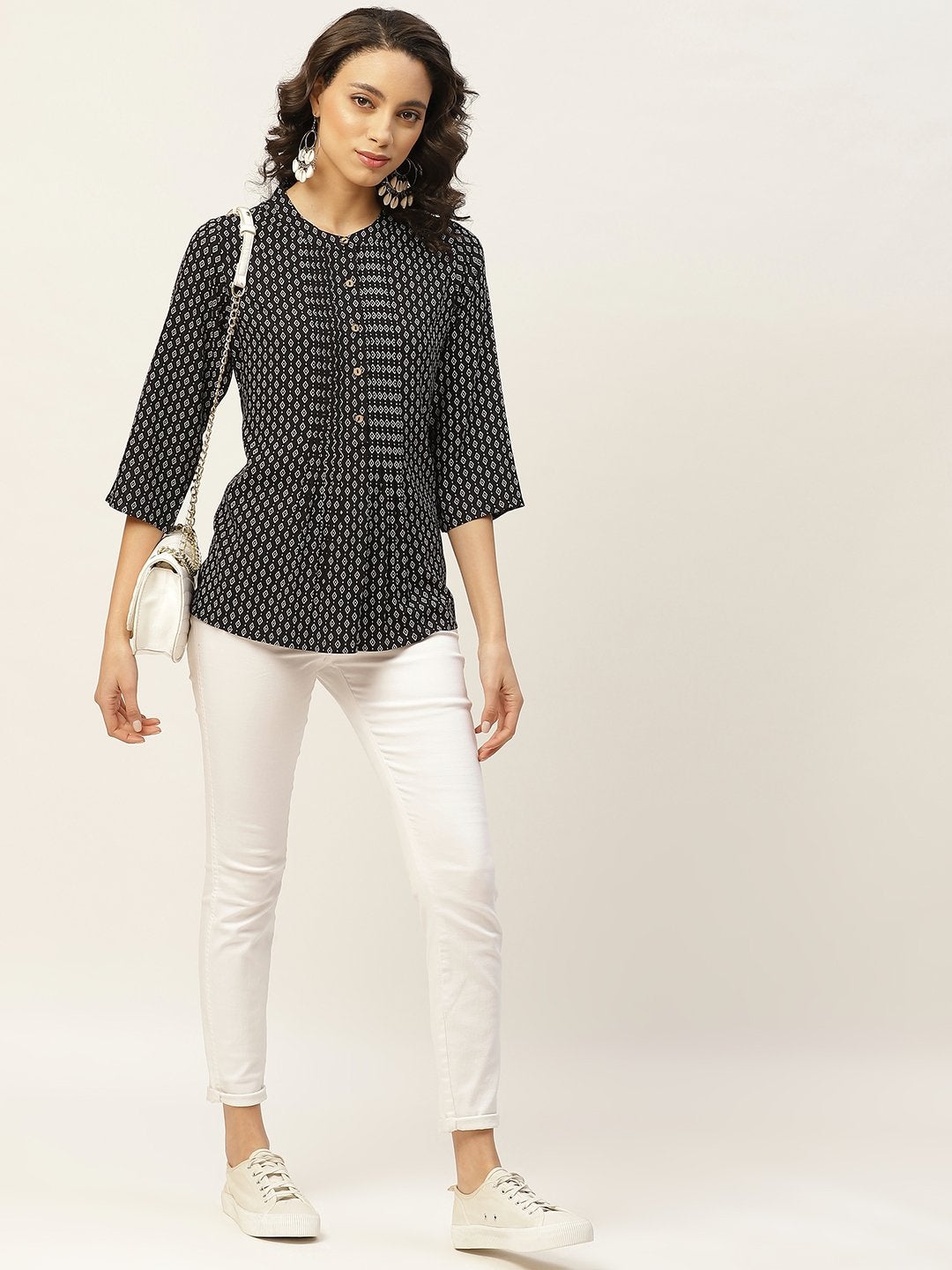 Women's Black & White Printed Pleated Top
