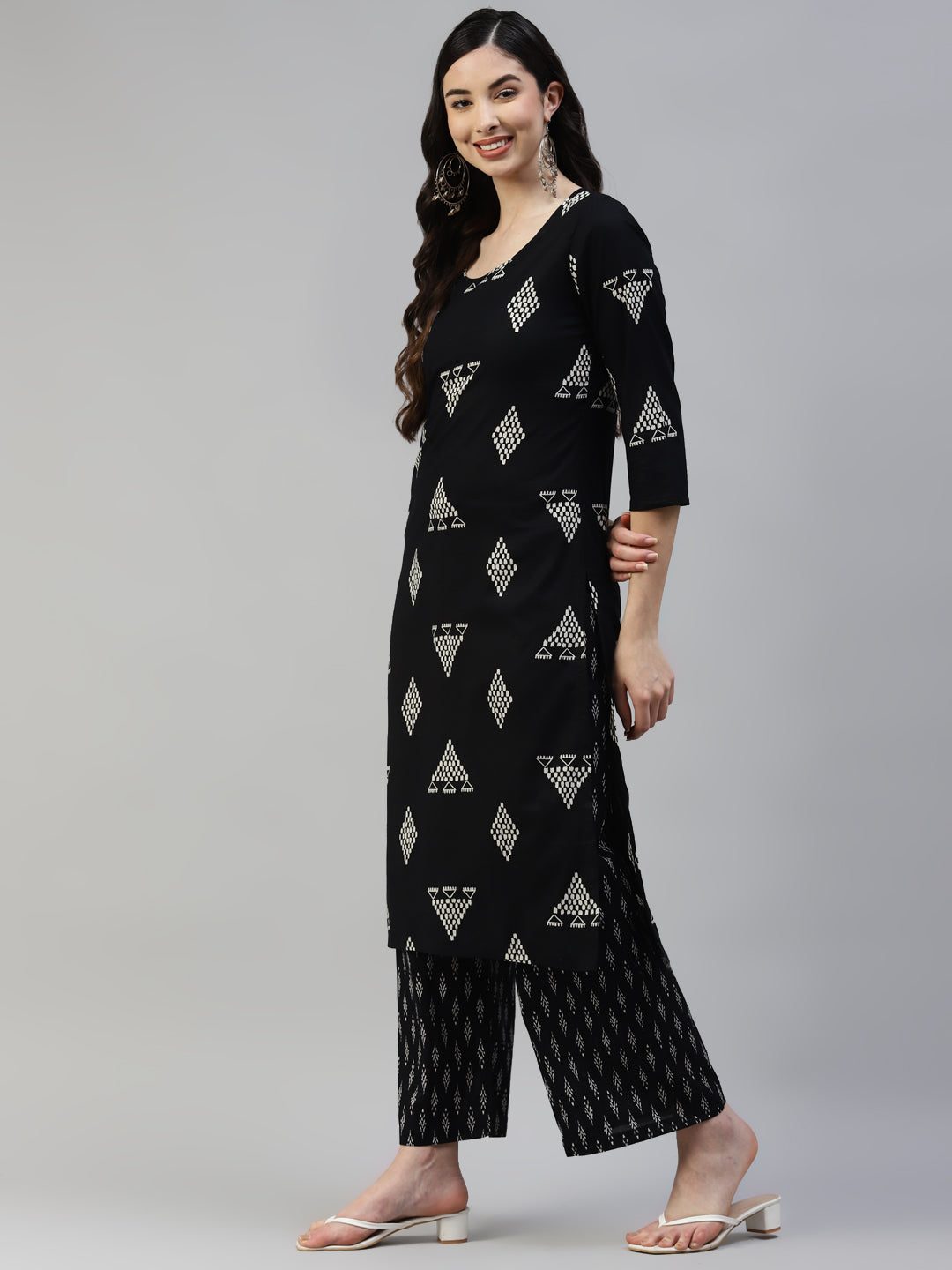 Color_Black