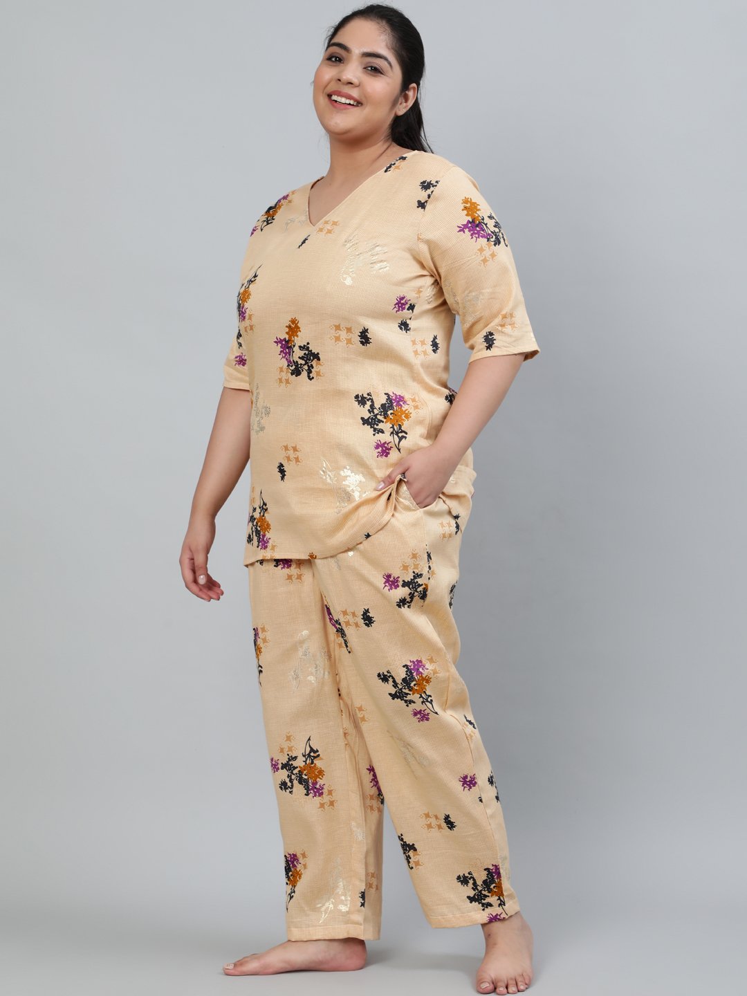 Women's Plus Size Cream Floral Printed Night Suit With Half Sleeves