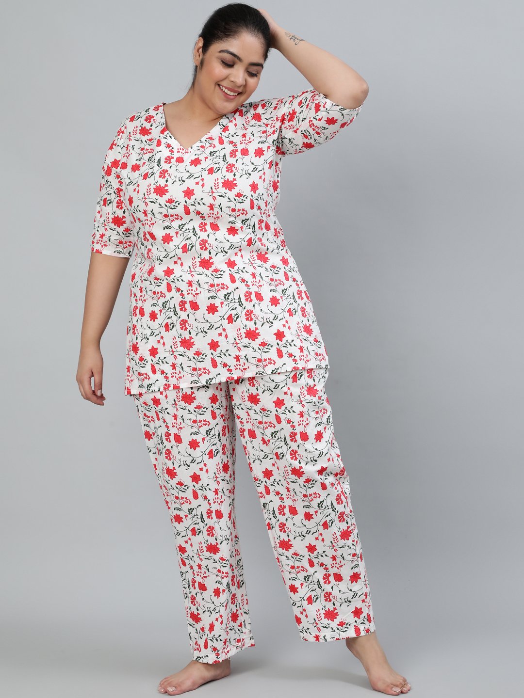 Women's Plus Size Off-White Floral Printed Night Suit With Half Sleeves