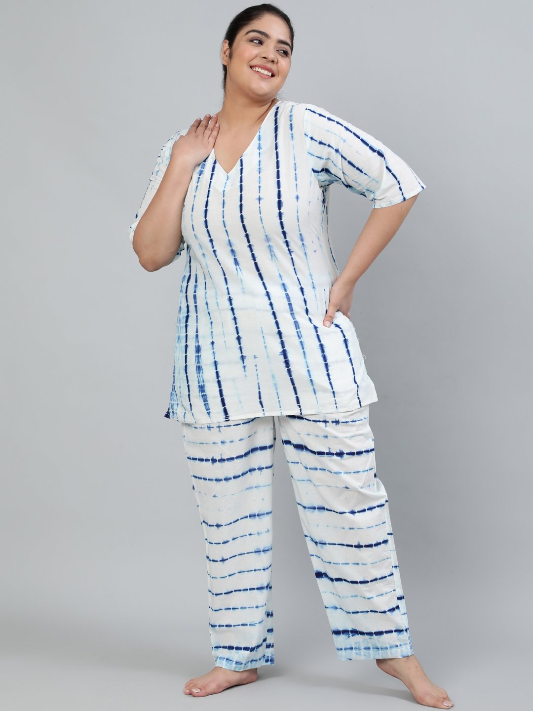 Women's Plus Size Off- White Tie-Dye Printed Night Suit With Half Sleeves