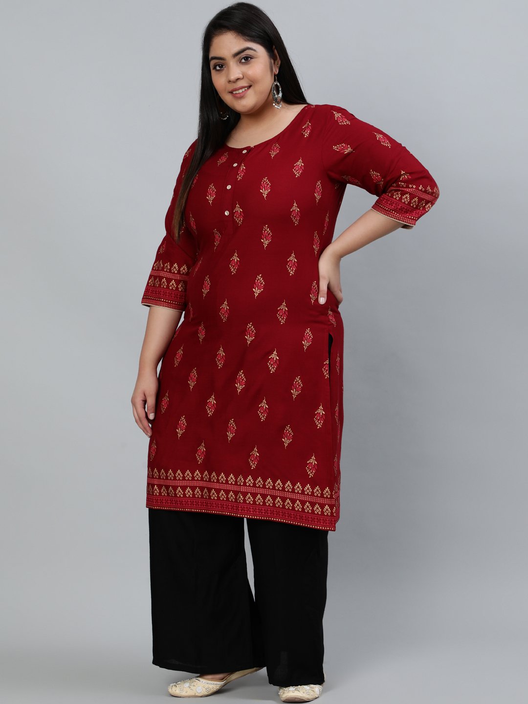 Women's Plus Size Maroon & Gold Printed Staright Kurta With Three Quarter Sleeves
