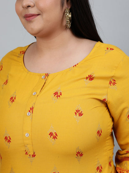 Women's Plus Size Yellow & Gold Printed Staright Kurta With Three Quarter Sleeves
