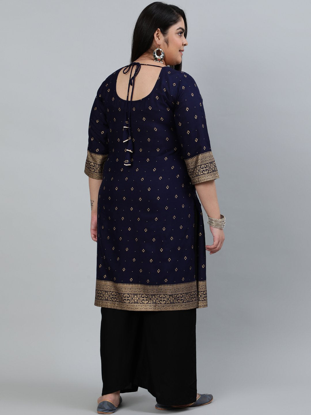 Women's Plus Size Navy Blue & Gold Printed Staright Kurta With Three Quarter Sleeves