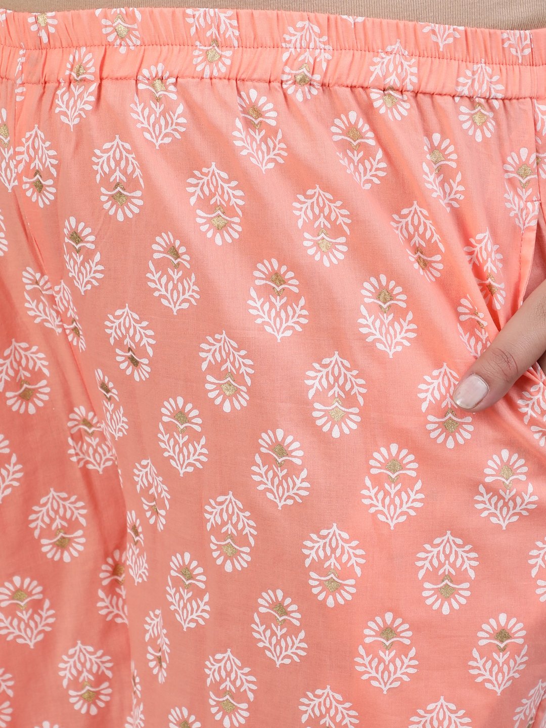 Women's Plus Size Peach & Gold Printed Straight Kurta With Palazo & Dupatta