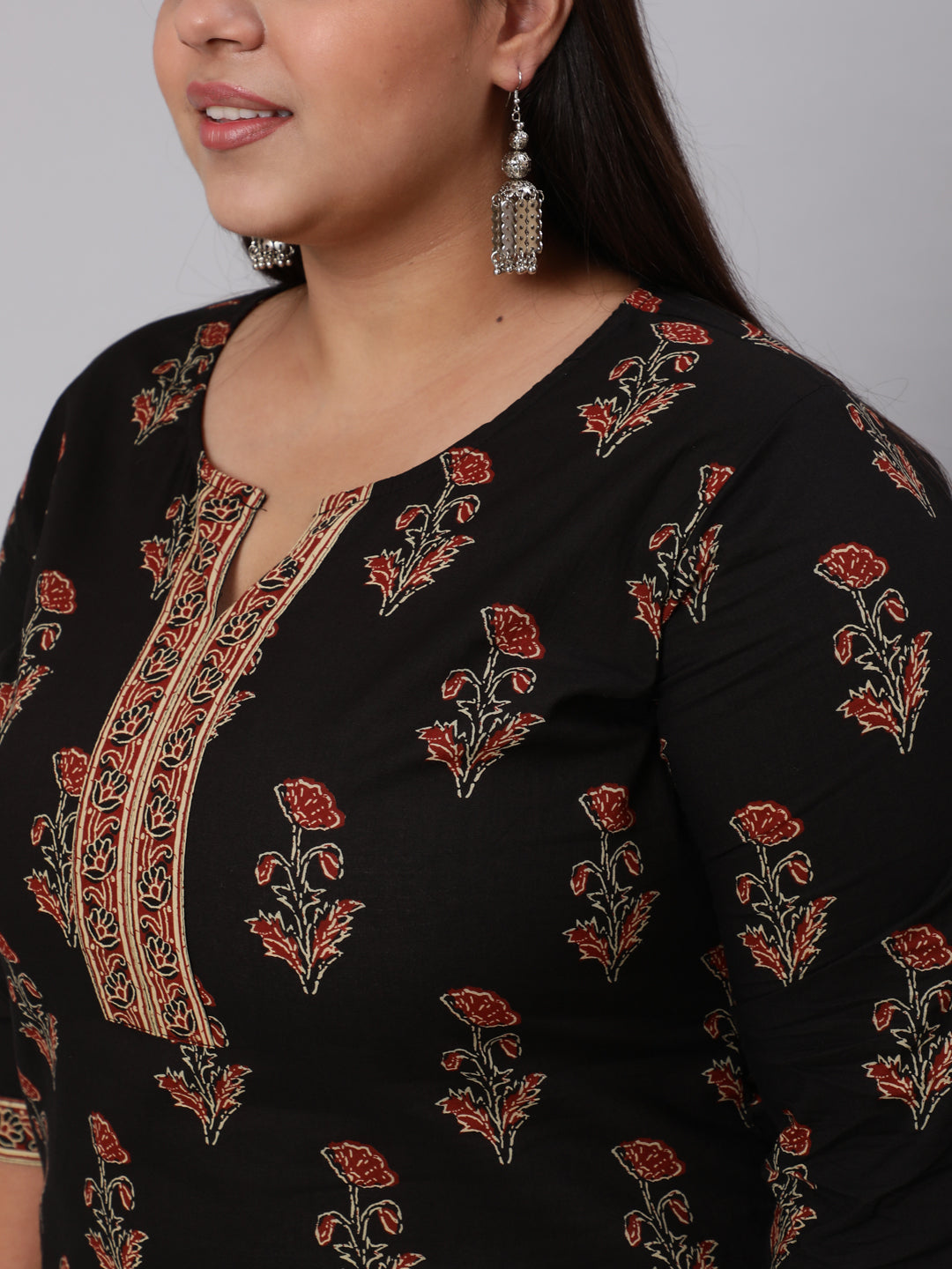 Women's Plus Size Black Printed Straight Kurta With Plazo & Dupatta