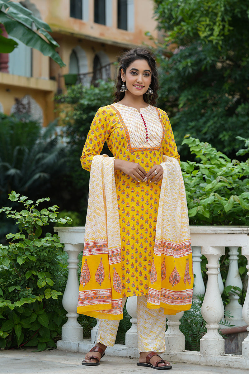 Women's Cotton Blend Printed Kurta Pant Dupatta Set