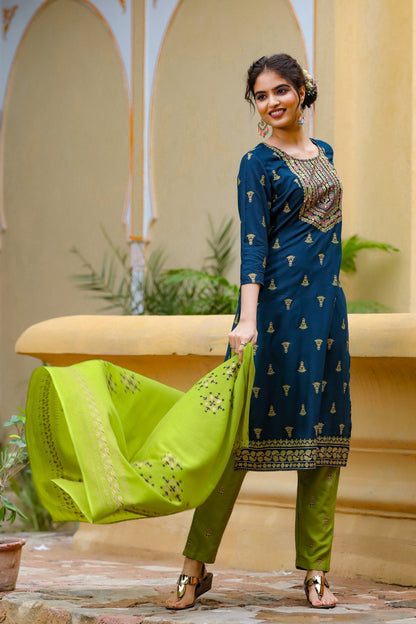 Women's Blue & Green Kurta Set