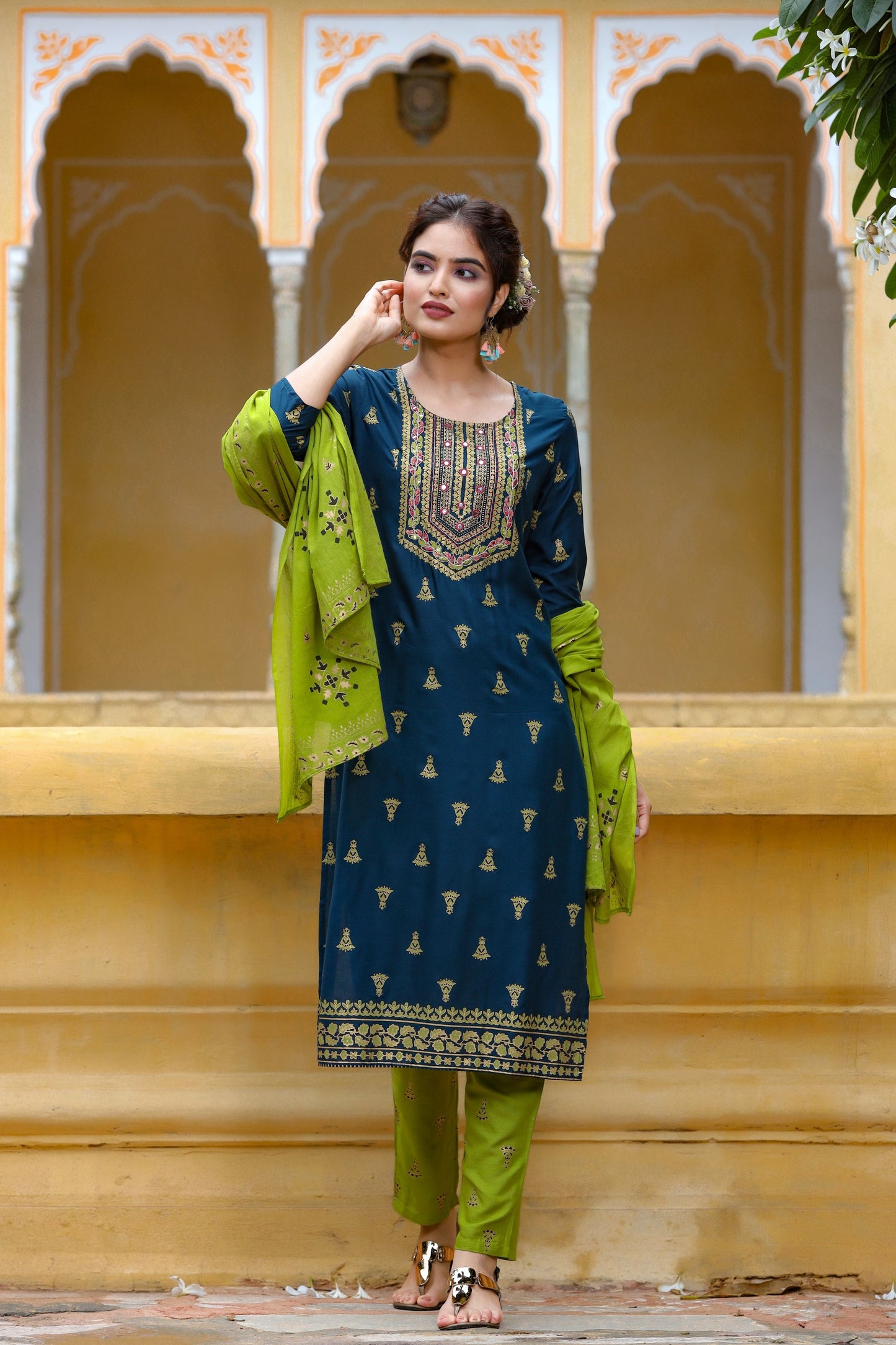 Women's Blue & Green Kurta Set