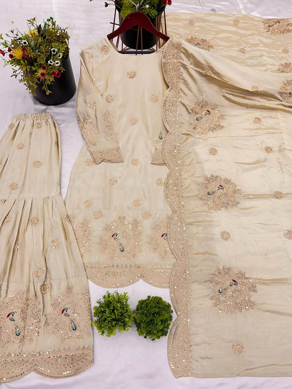 Color_Beige