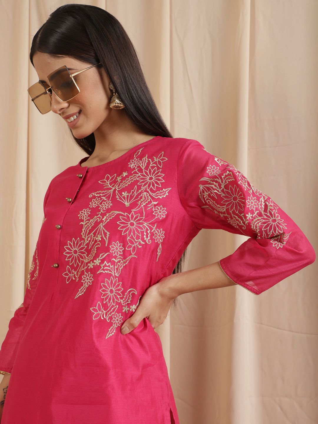 Women's Pink Floral Embroidered Kurta