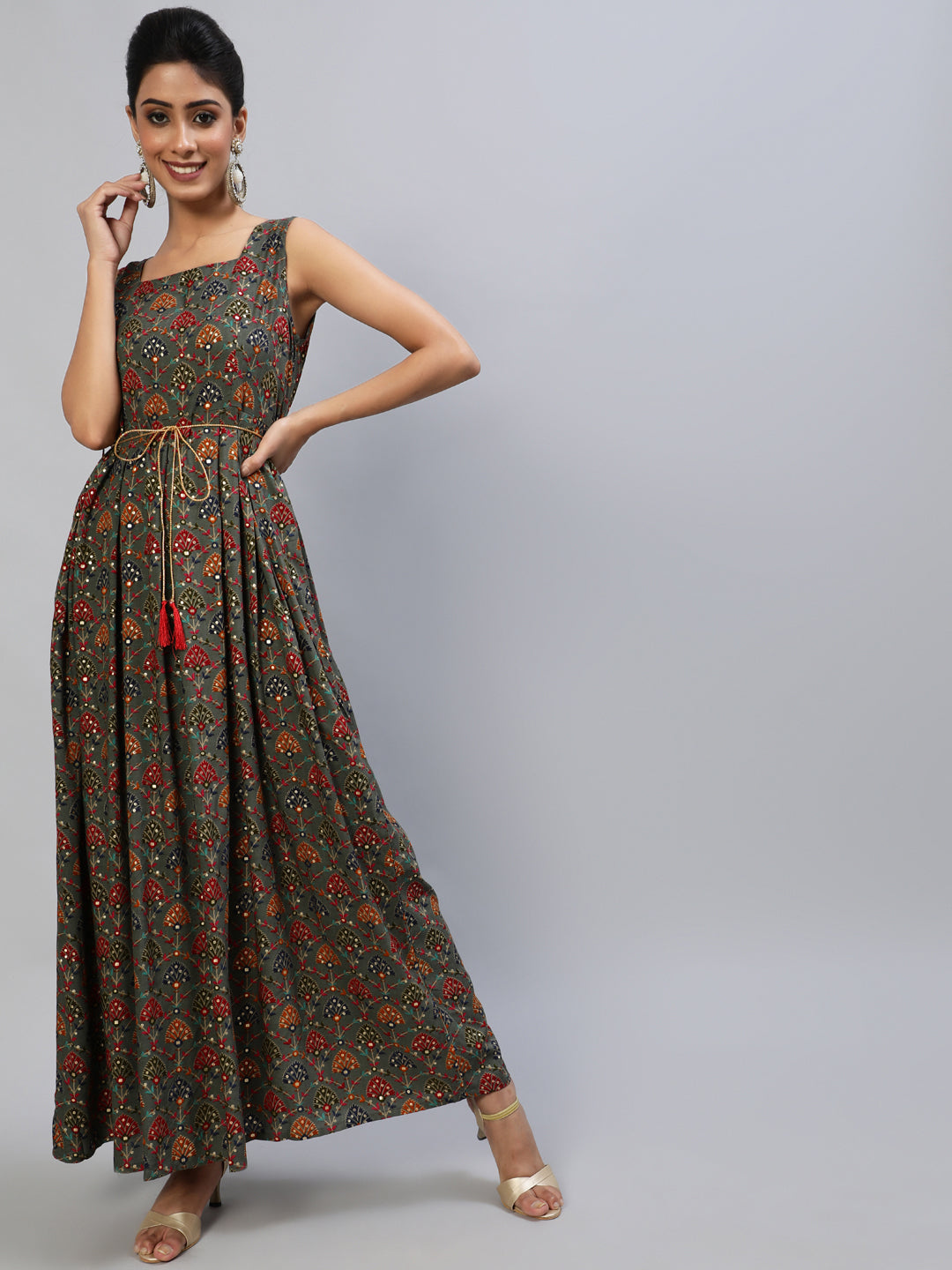 Women's Grey Gold Printed Box Pleated Maxi Dress
