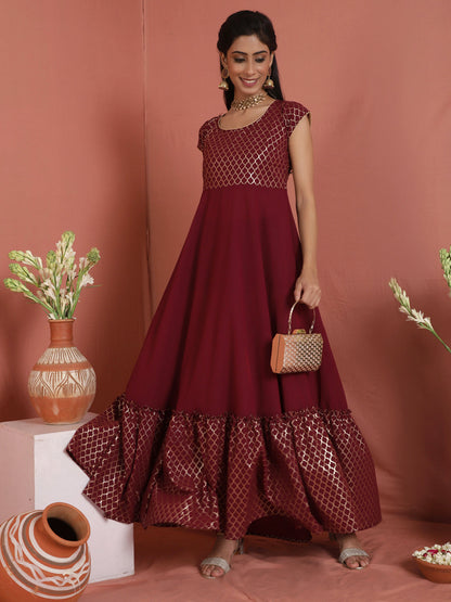 Women's Maroon Gold Foil Print Maxi Dress