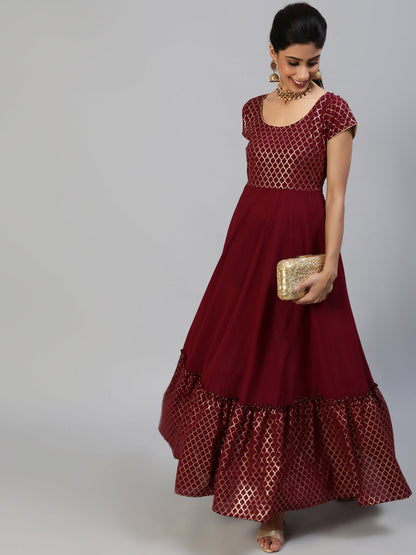 Women's Maroon Gold Foil Print Maxi Dress