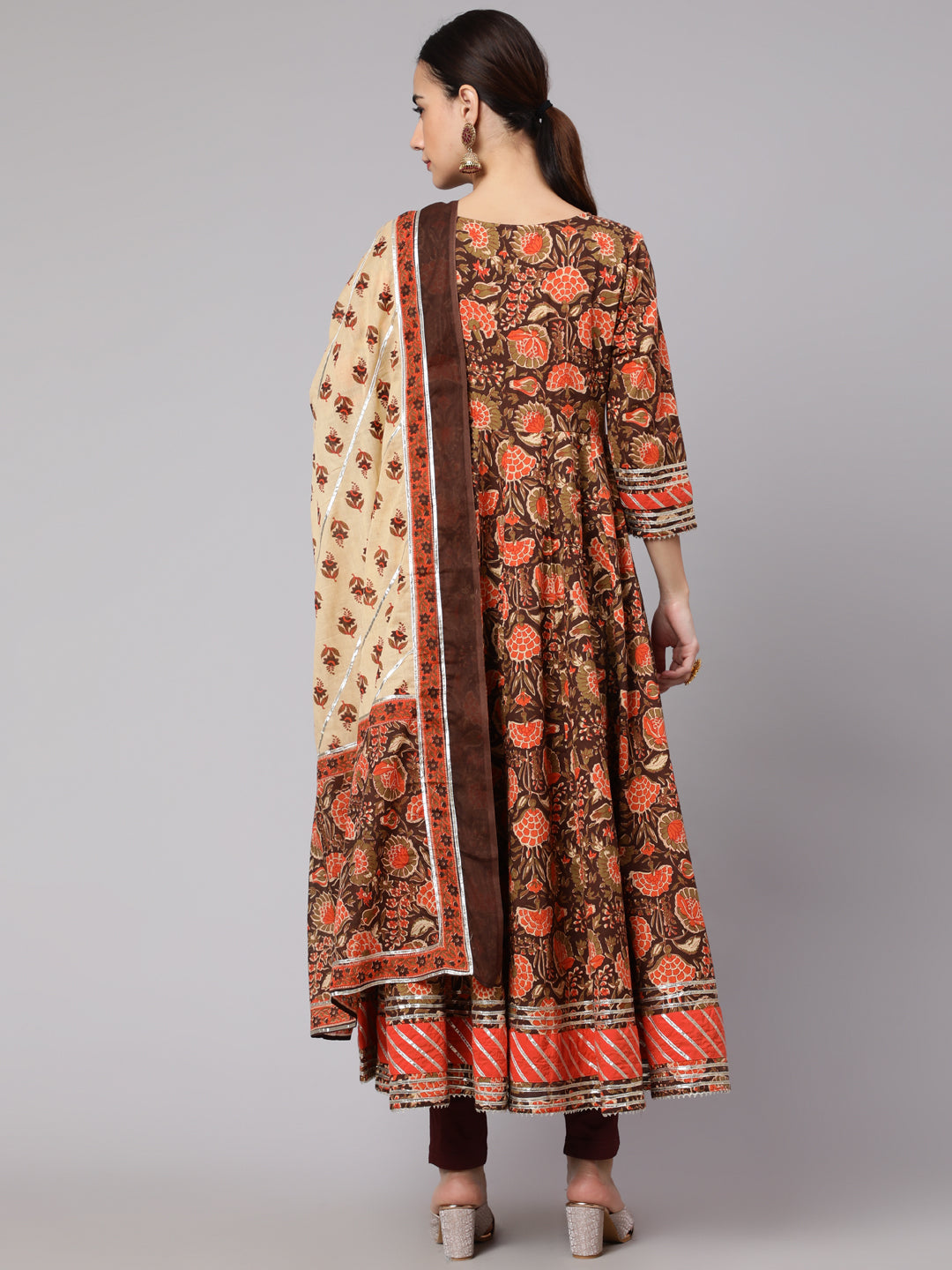 Color_Brown
