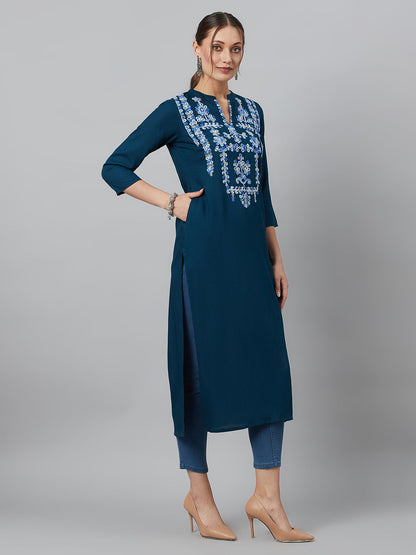 Women's Blue Embroidered Kurta