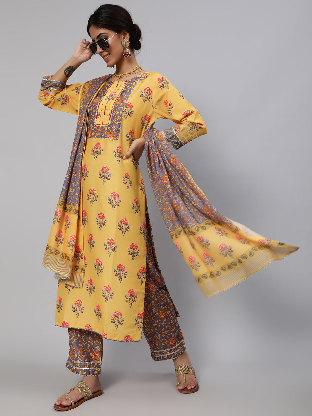 Women's Yellow Floral Printed Kurta Pant With Dupatta