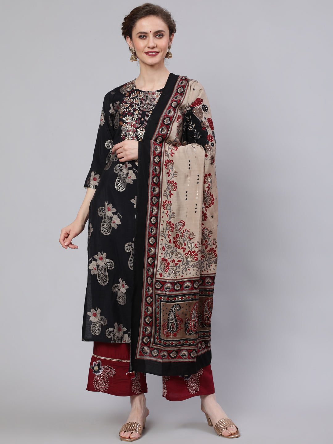 Women's Black Ethinc Motifs Kurta Set With Dupatta