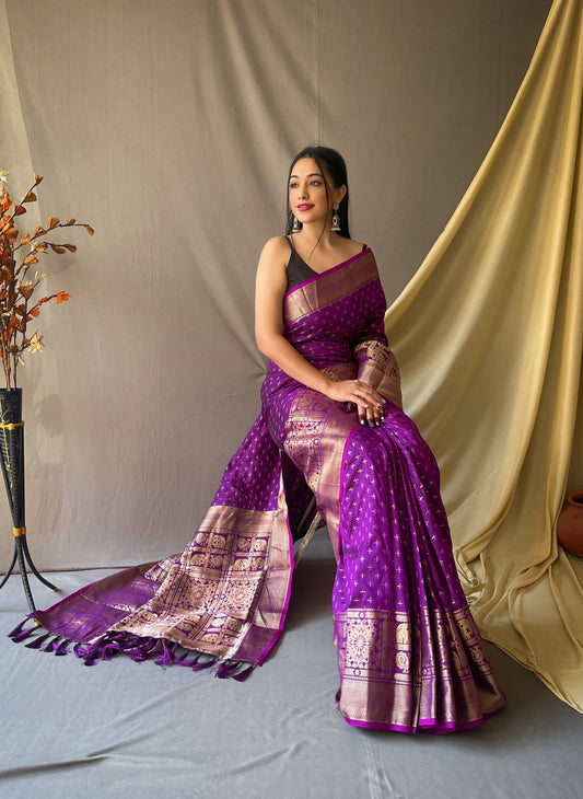 Women's Banarasi Silk Checks Woven Saree Purple