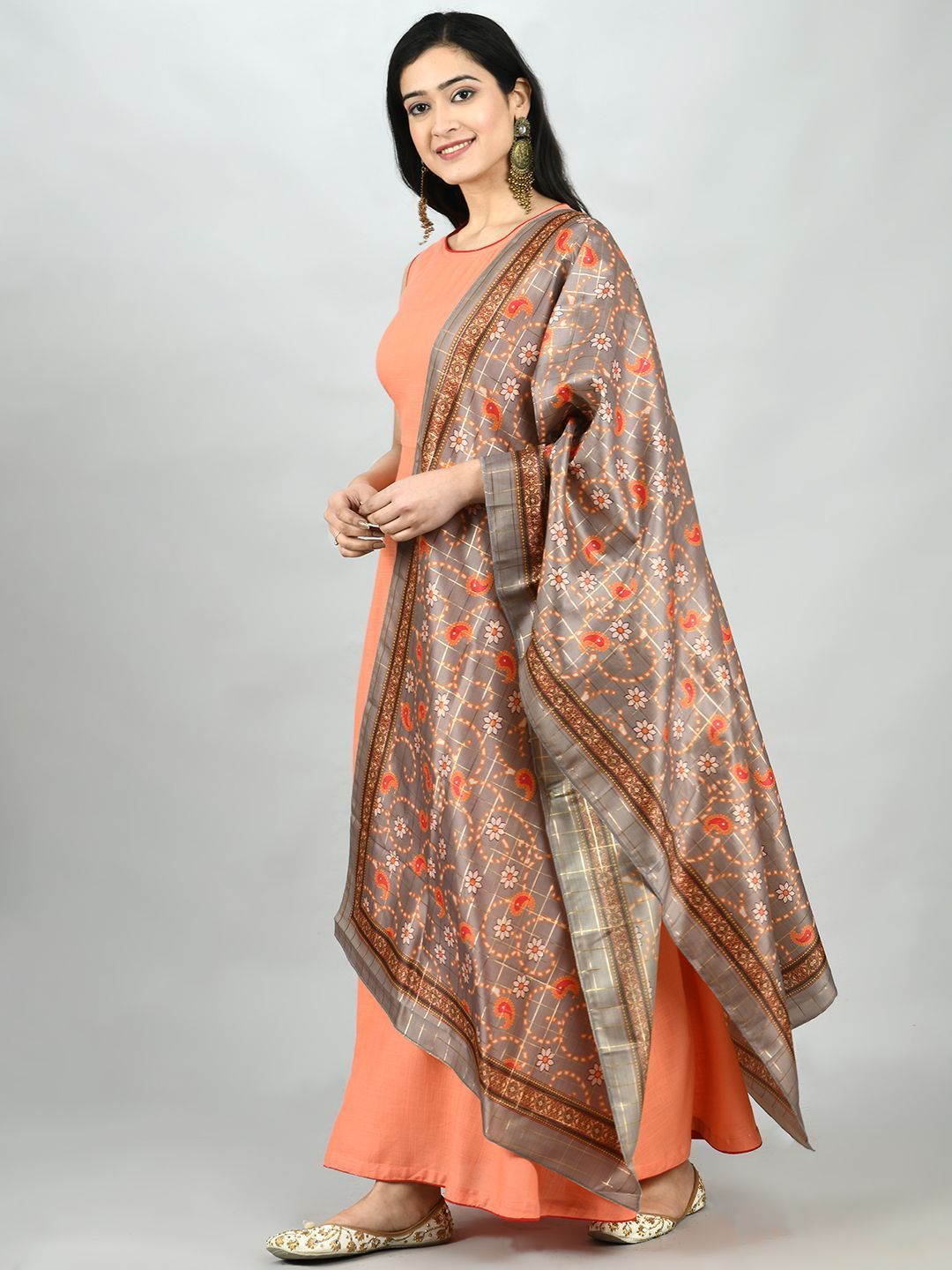 Women's Peach Cotton Solid Sleeveless Round Neck Casual Kurta Dupatta Set
