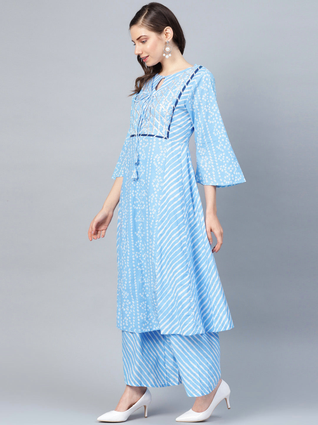 Women's Blue And White Bandhani Print Kurta With Palazzos